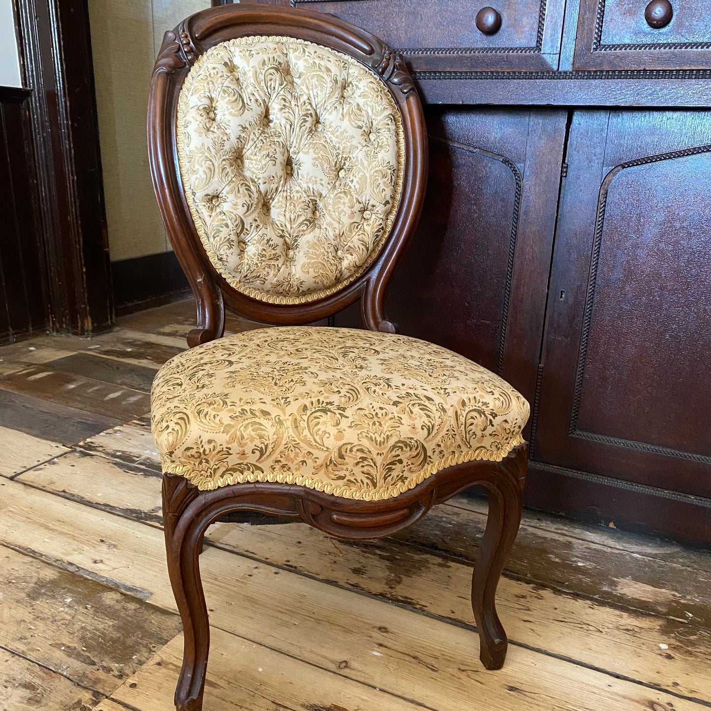 Victorian Balloon Back Parlour Chair