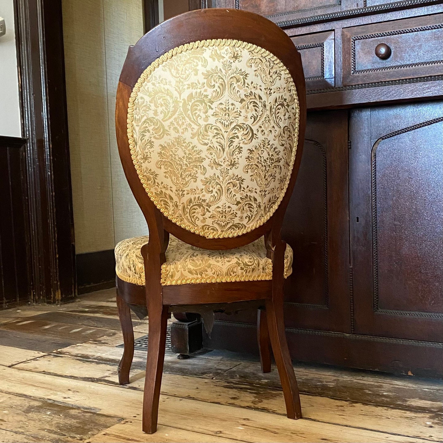 Victorian Balloon Back Parlour Chair