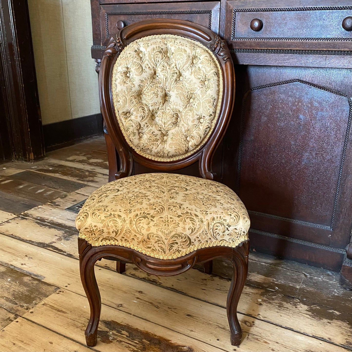 Victorian Balloon Back Parlour Chair