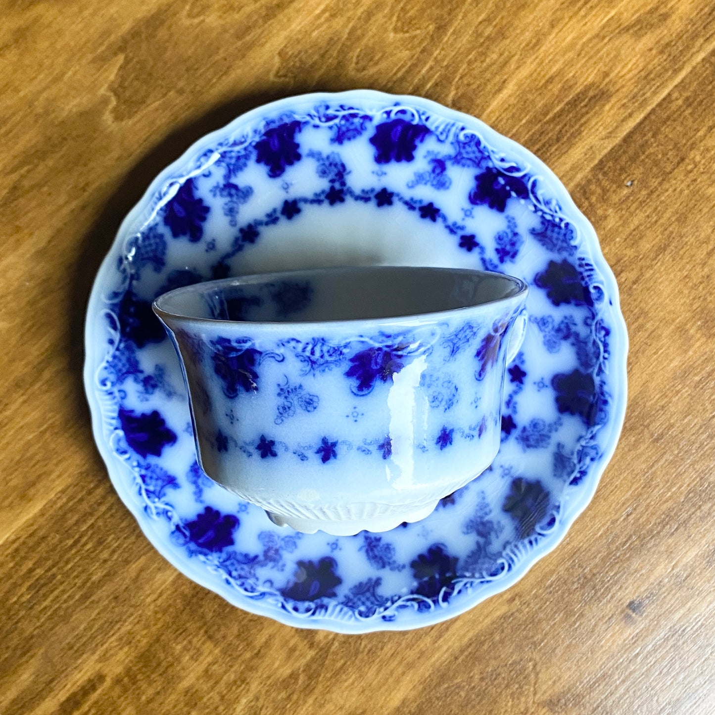 Flow Blue Teacup & Saucer 'Astoria'