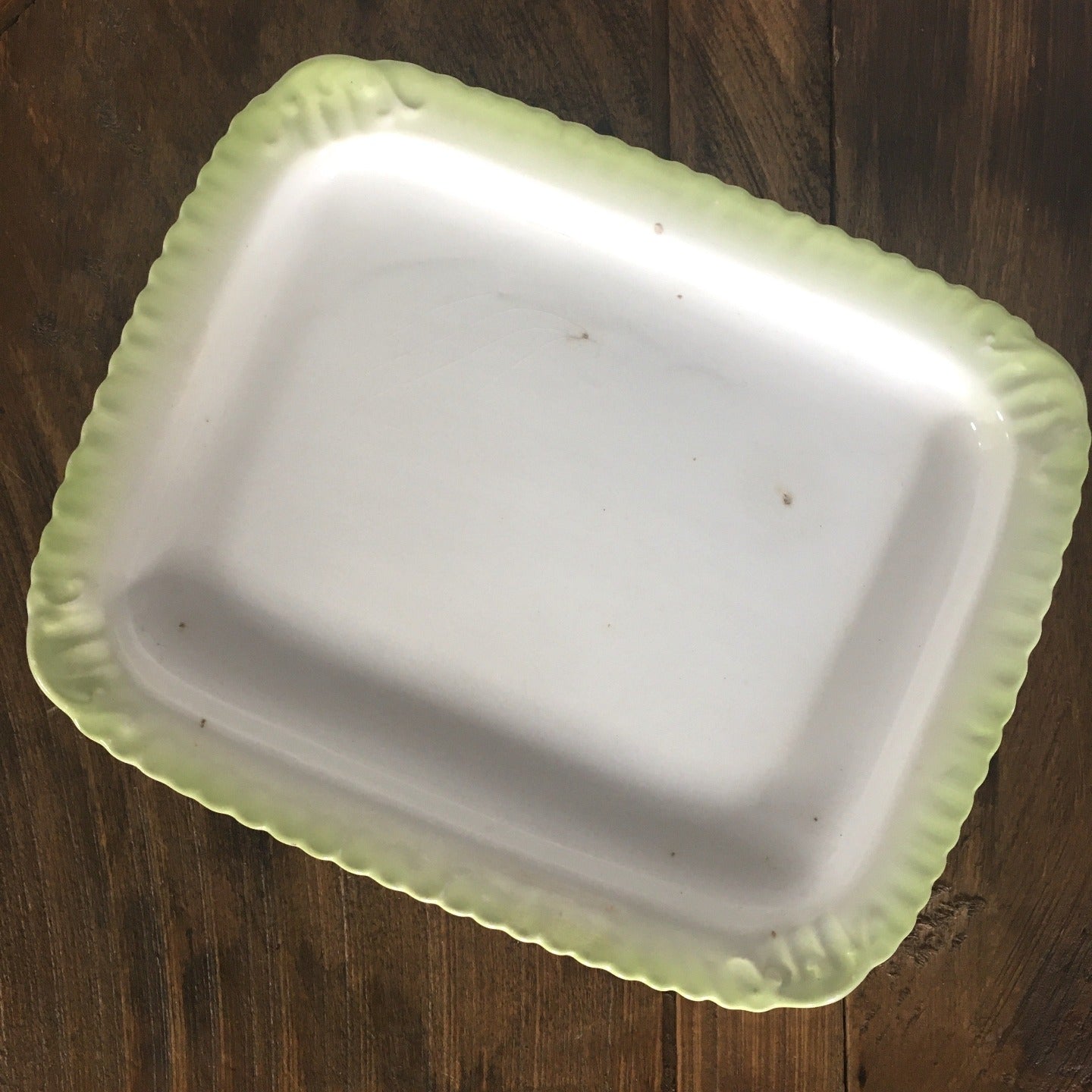 Covered shop serving platter